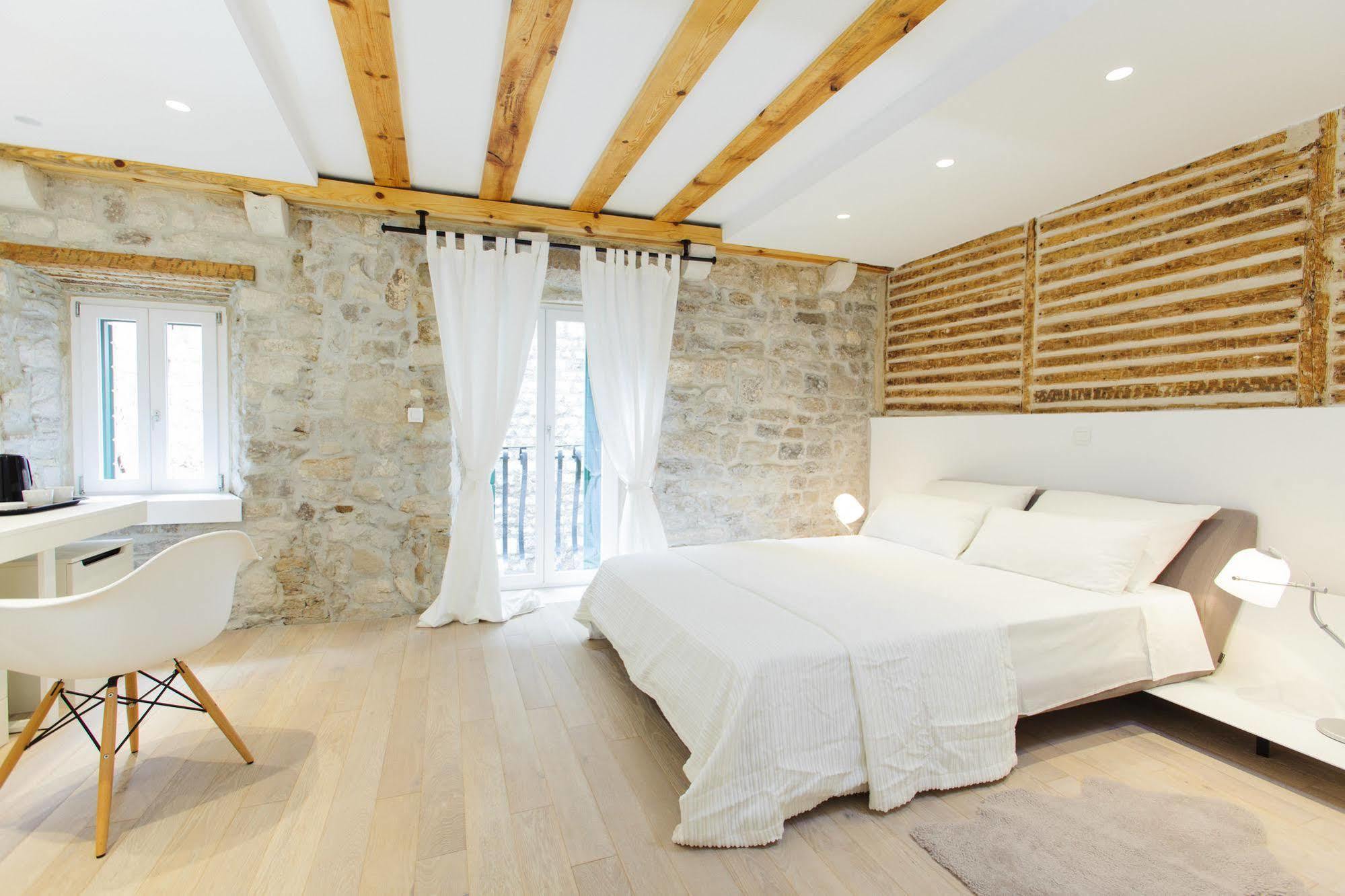 Grgur Ninski Rooms Сплит Экстерьер фото